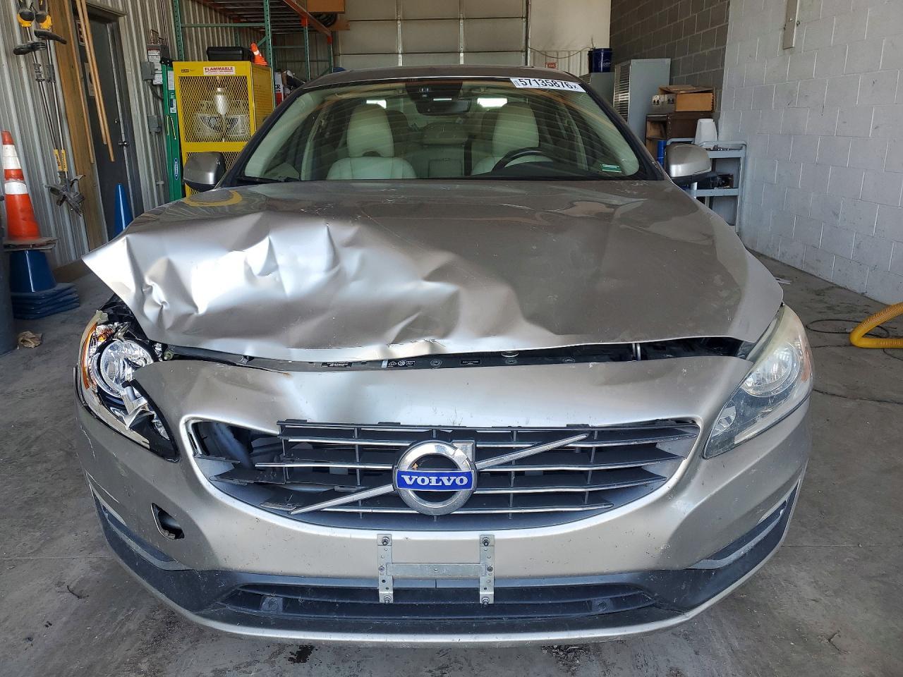 2015 Volvo S60 Premier - Фото 5
