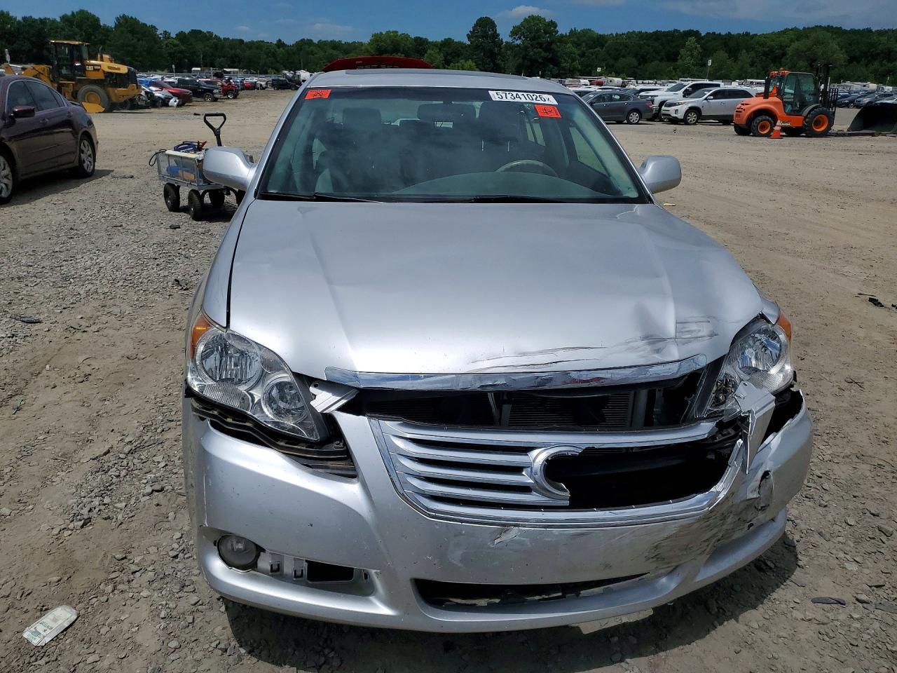 2010 Toyota Avalon Xls - Image 5