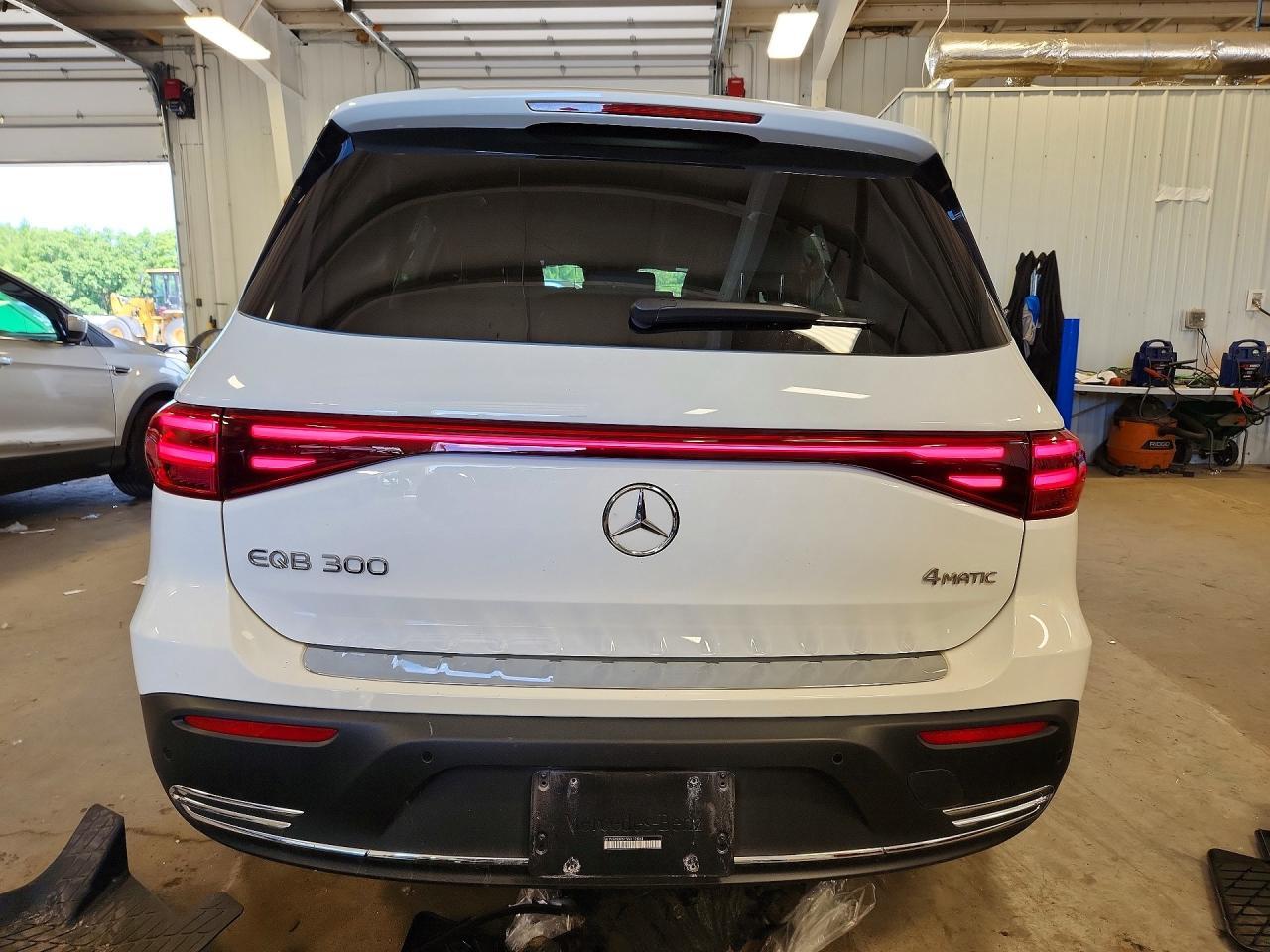 2025 Mercedes-Benz Eqb 300 4Matic - Image 6