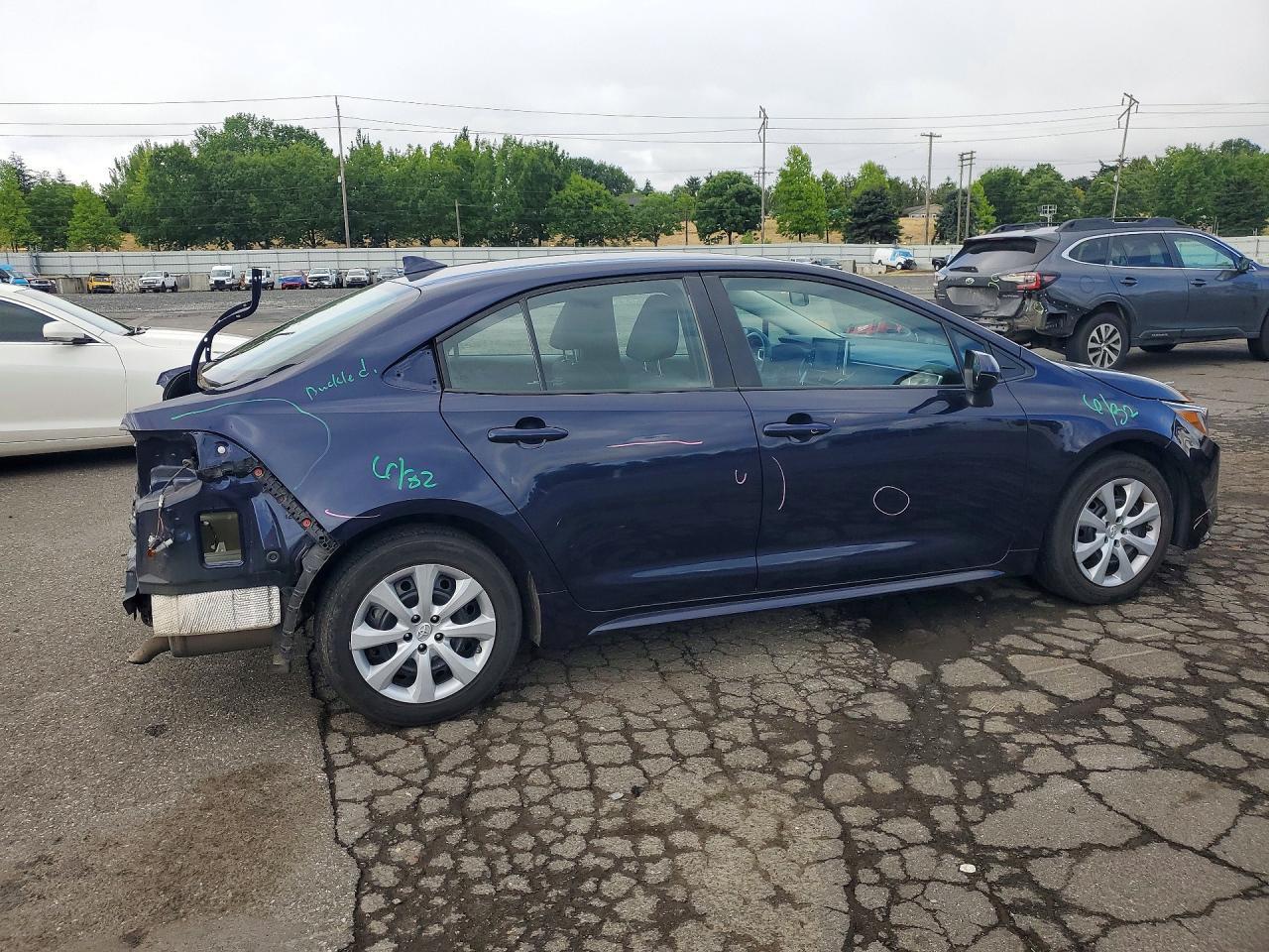 2021 Toyota Corolla Le - Фото 3