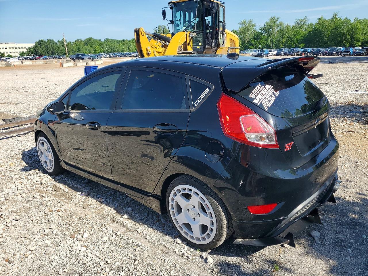 2016 Ford Fiesta St - Фото 2
