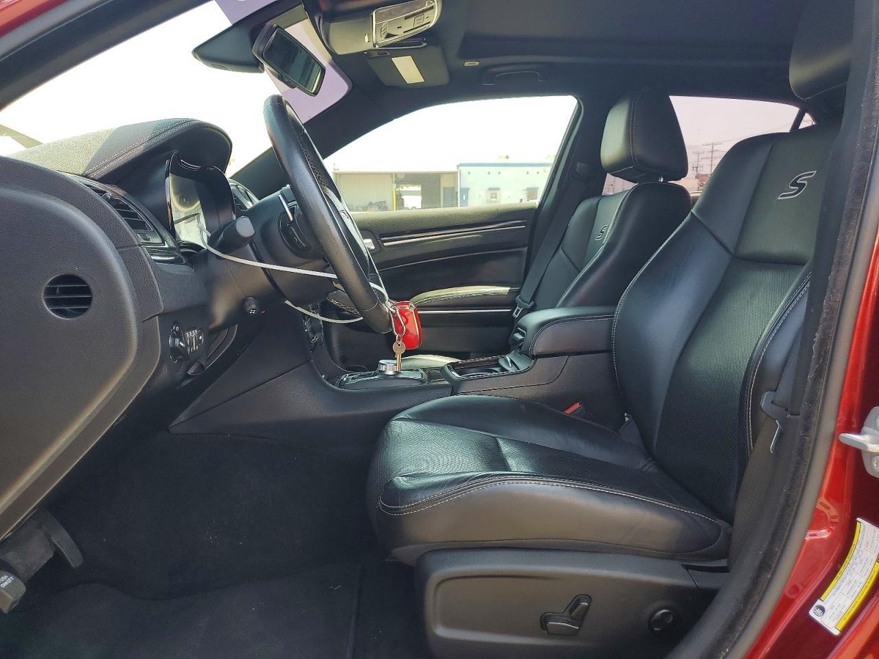 2020 Chrysler 300 S - Image 7