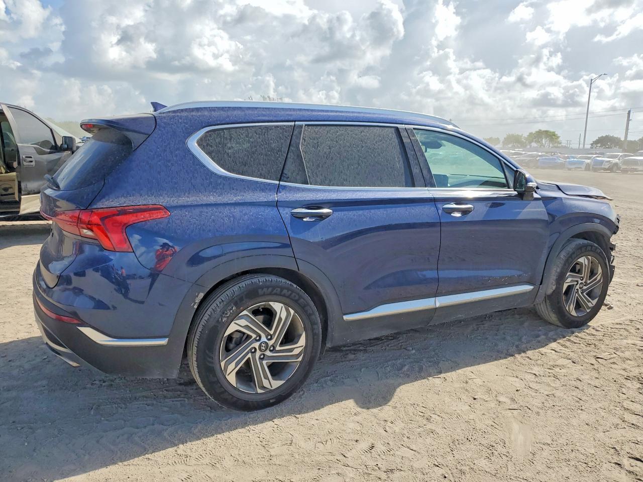 2021 Hyundai Santa Fe - Фото 3