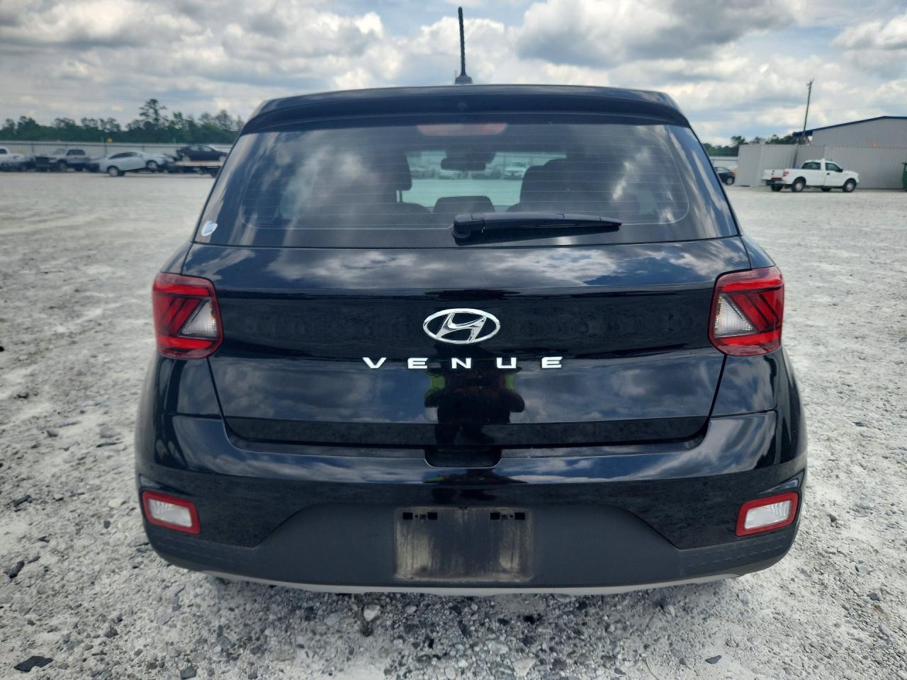 2025 Hyundai Venue Se - Фото 6