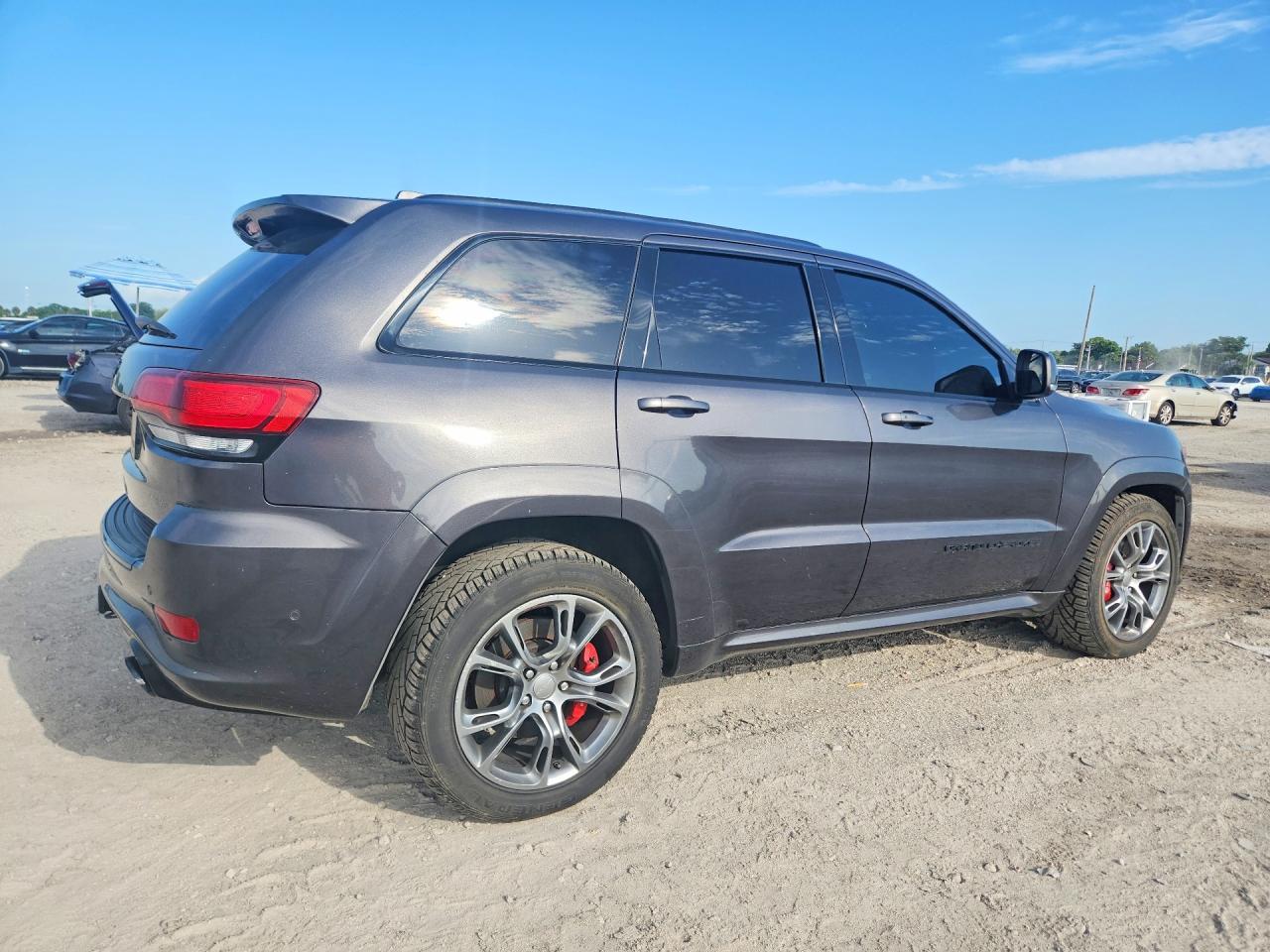 2020 Jeep Grand Cherokee Srt-8 - Image 3