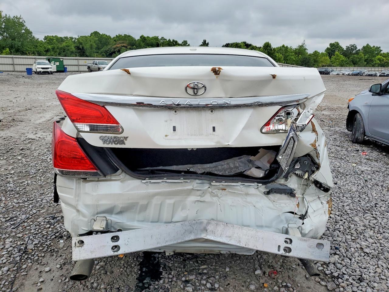 2011 Toyota Avalon Limited - Фото 6
