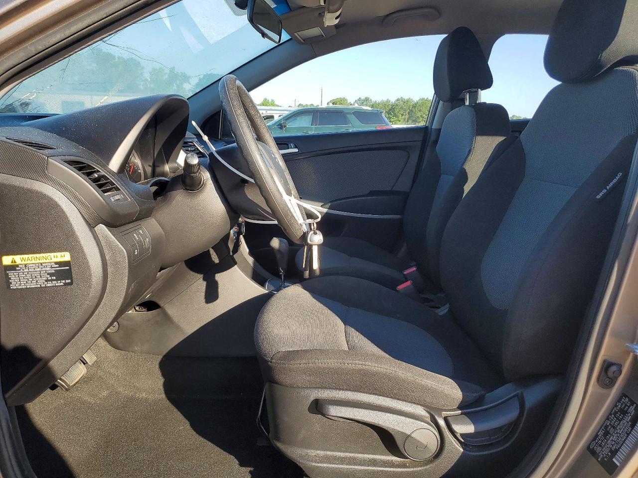 2013 Hyundai Accent Gs - Image 7