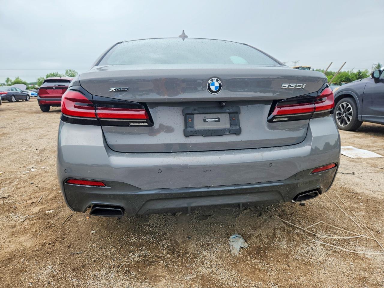 2021 BMW 530 Xi - Фото 6