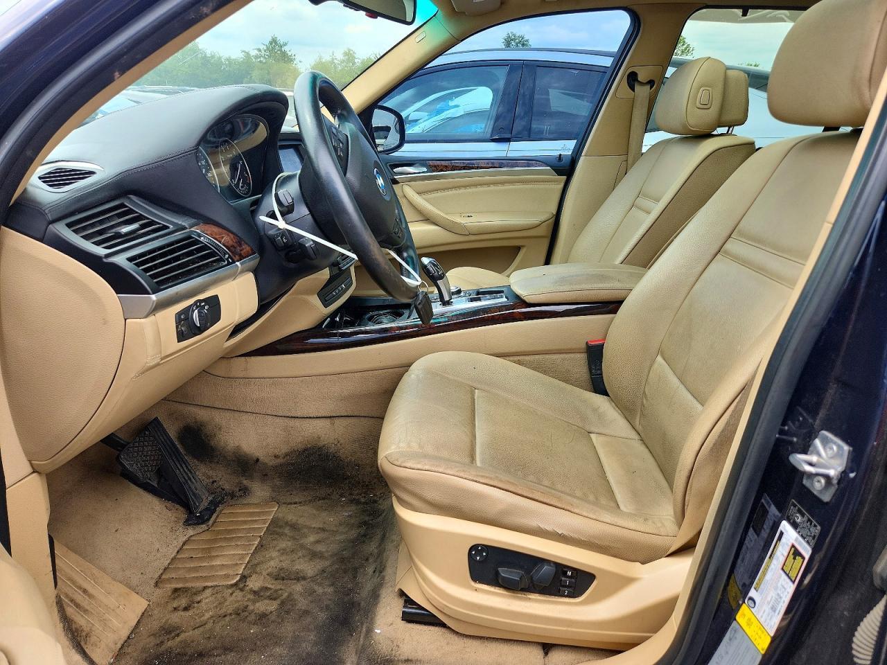 2010 BMW X5 xDrive30I - Image 7