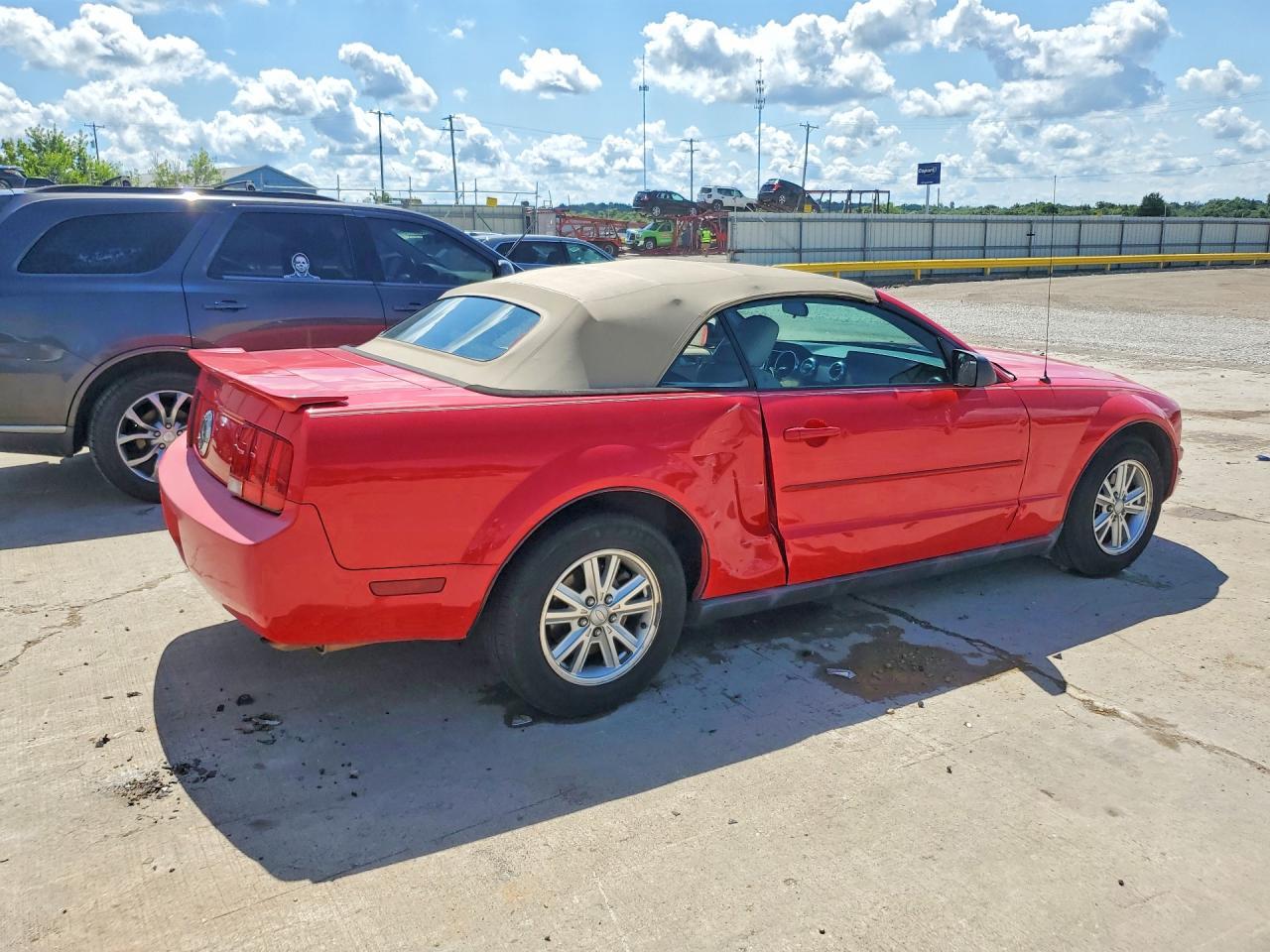 2008 Ford Mustang - Фото 3