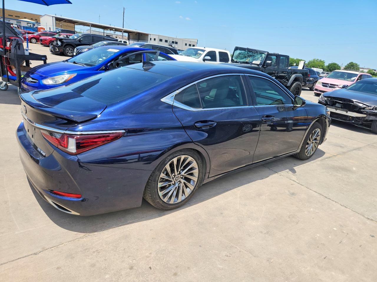 2025 Lexus Es 350 Ultra Luxury - Фото 3