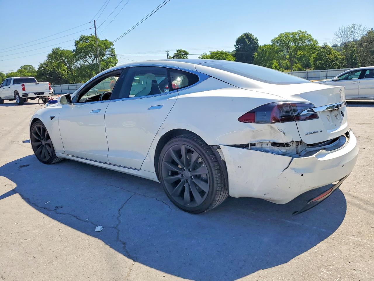 2017 Tesla Model S - Image 2