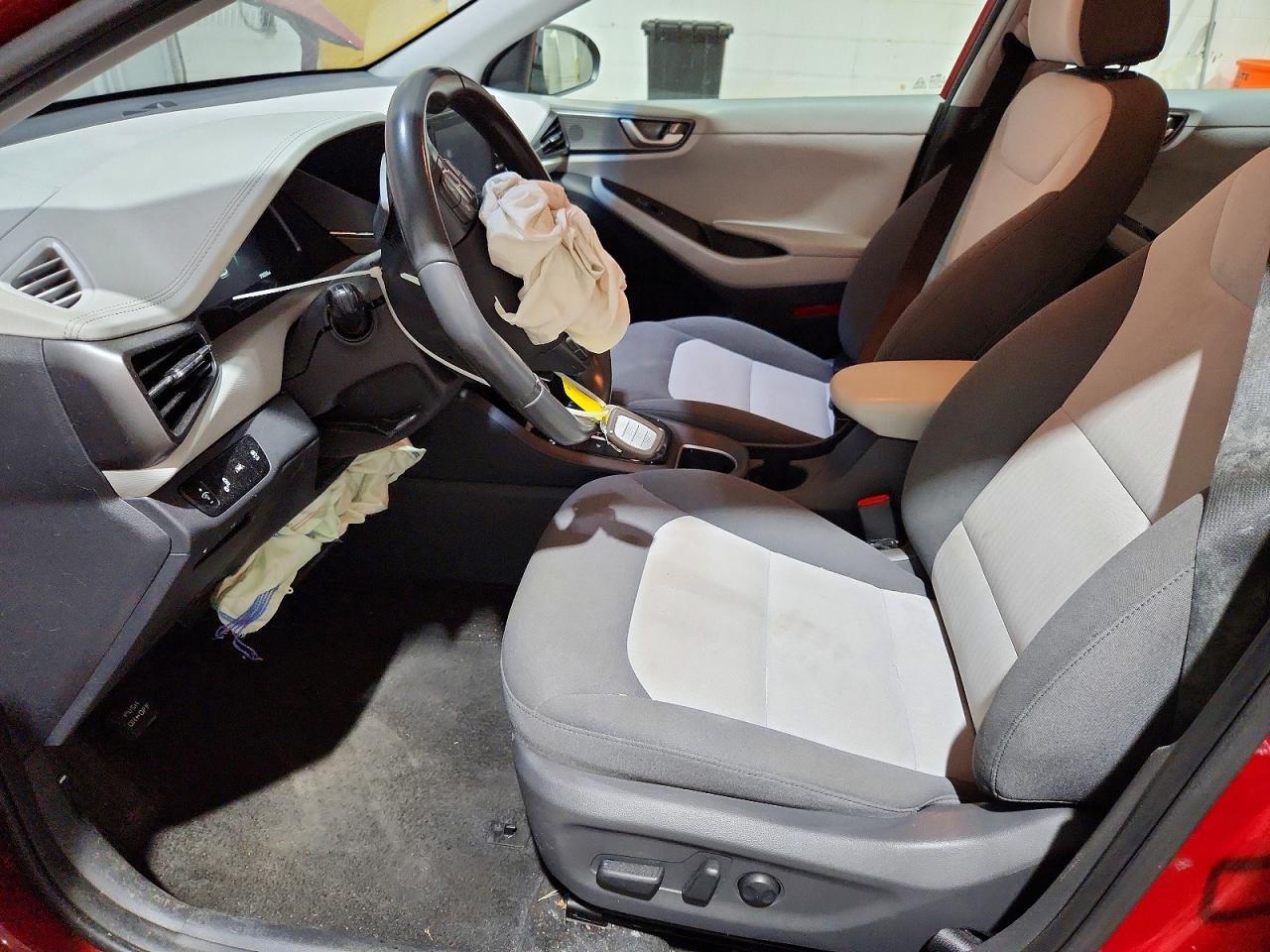2020 Hyundai Ioniq Se - Image 7