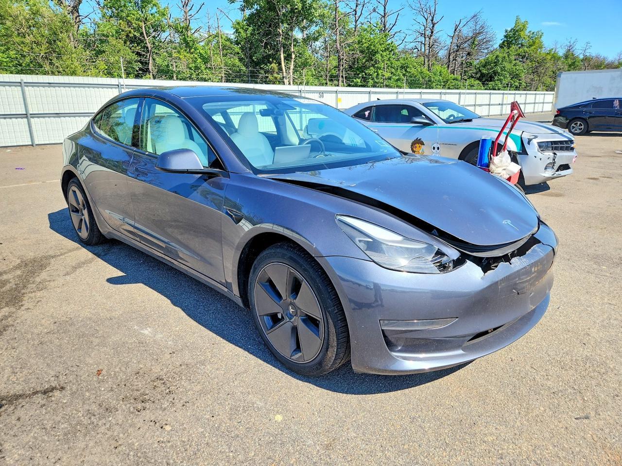 2023 Tesla Model 3 - Image 4