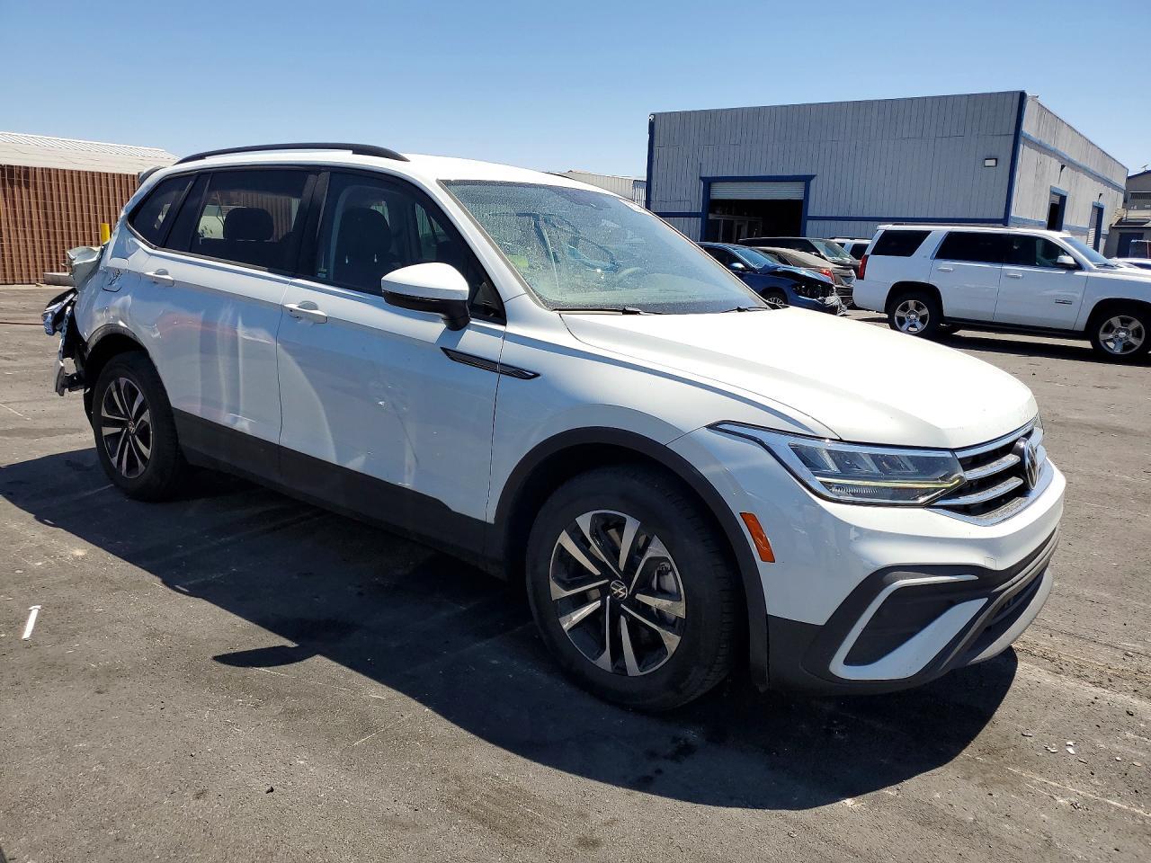 2023 Volkswagen Tiguan S - Image 4