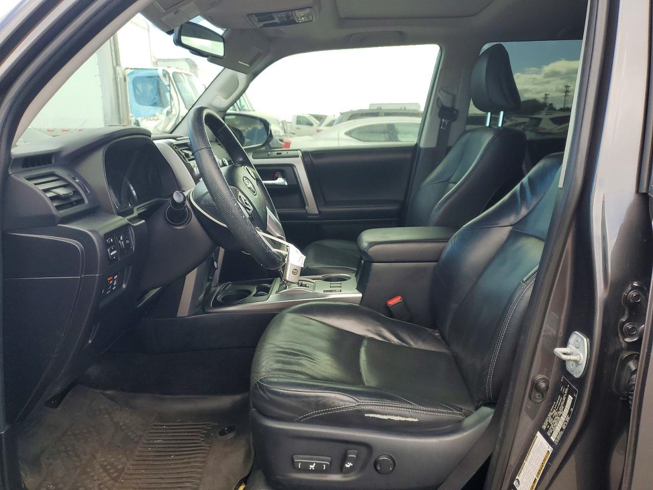 2017 Toyota 4Runner Sr5 - Image 7