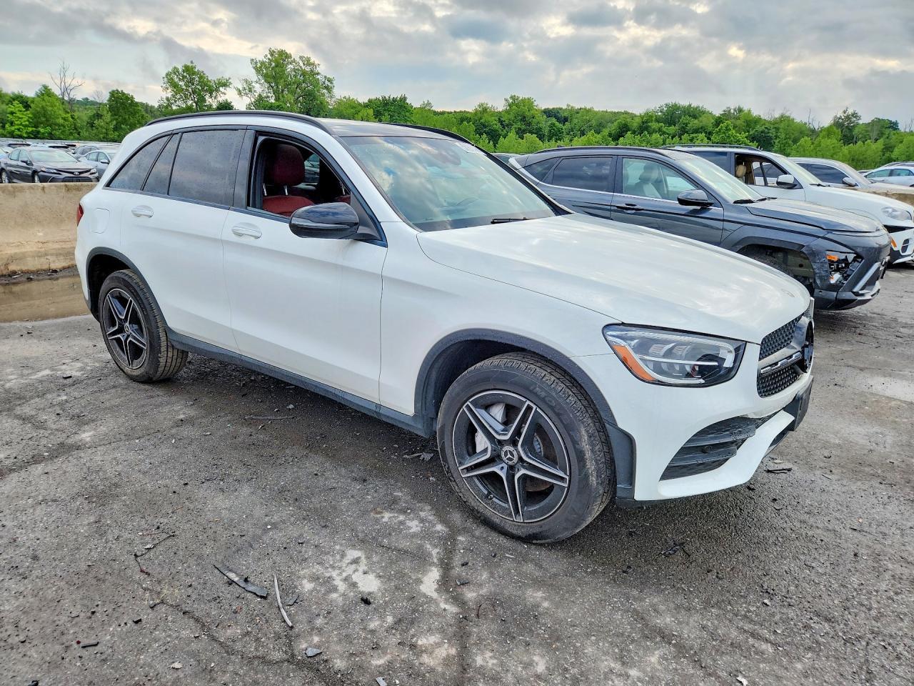 2020 Mercedes-Benz Glc 300 4Matic - Image 4
