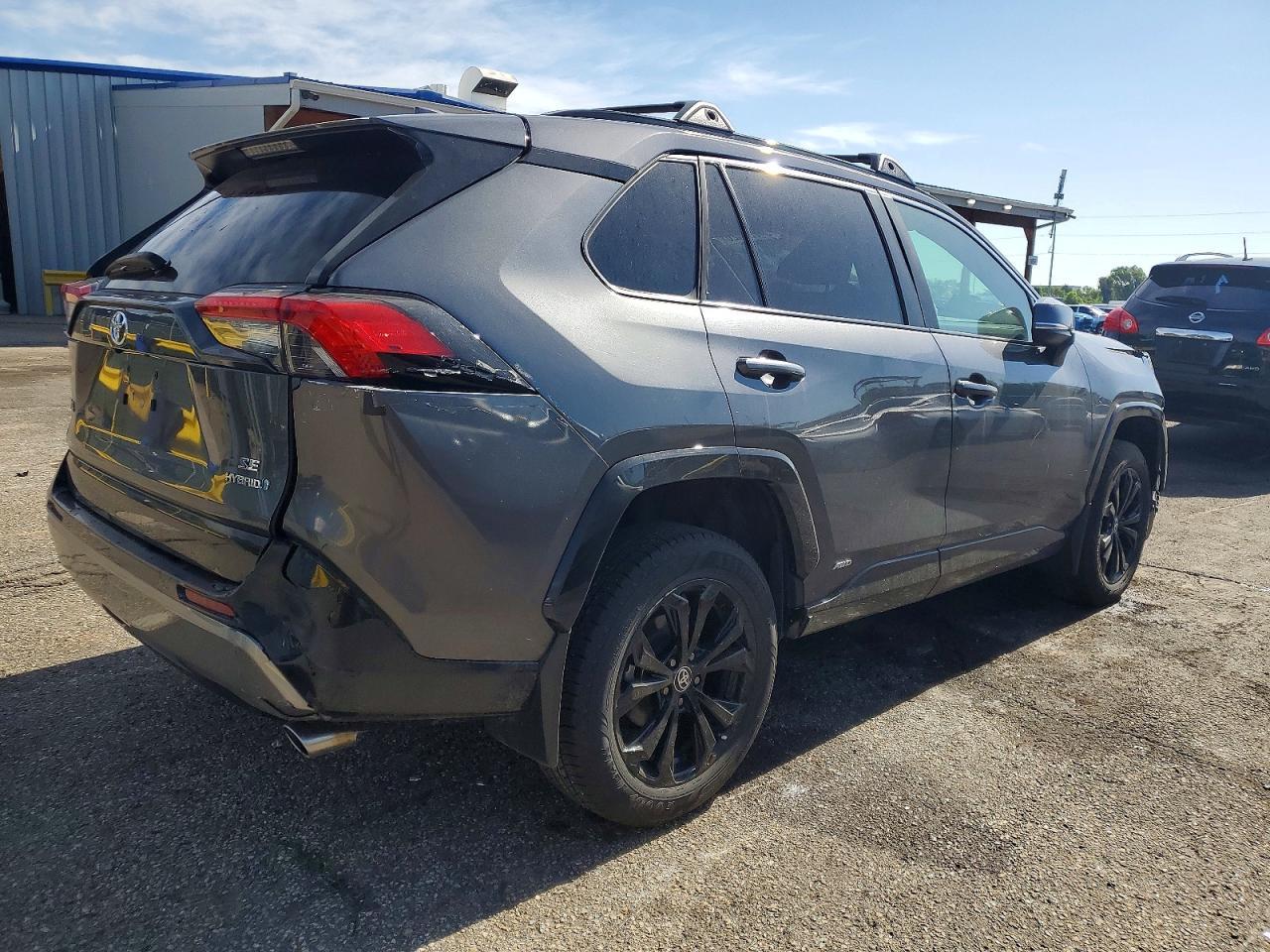 2023 Toyota Rav4 Se - Фото 3