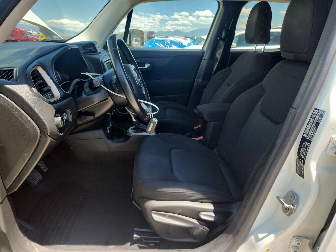 2017 Jeep Renegade Latitude - Фото 7