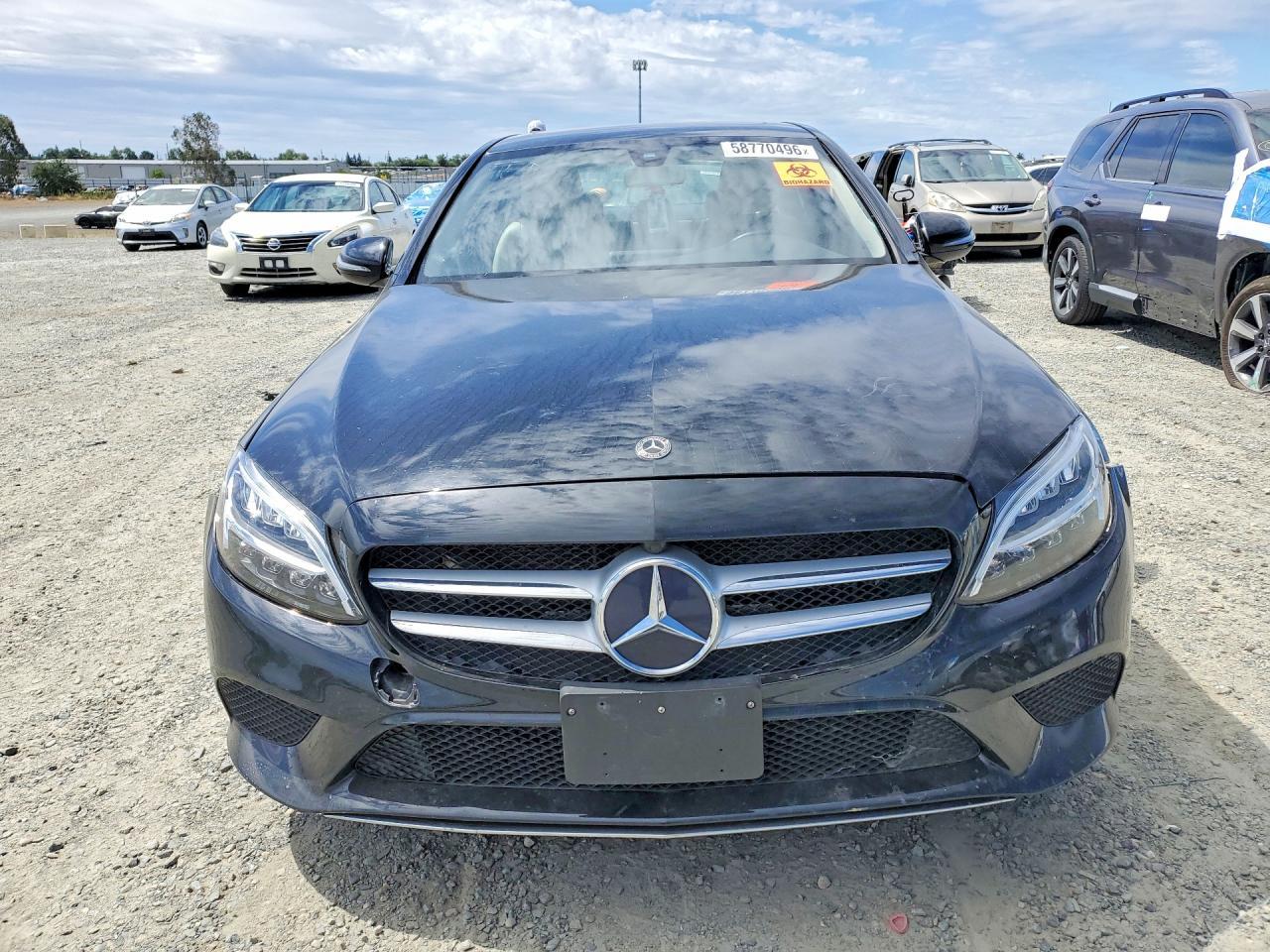 2020 Mercedes-Benz C 300 4Matic - Фото 5