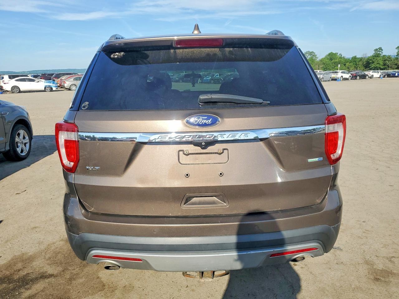 2016 Ford Explorer Xlt - Фото 6