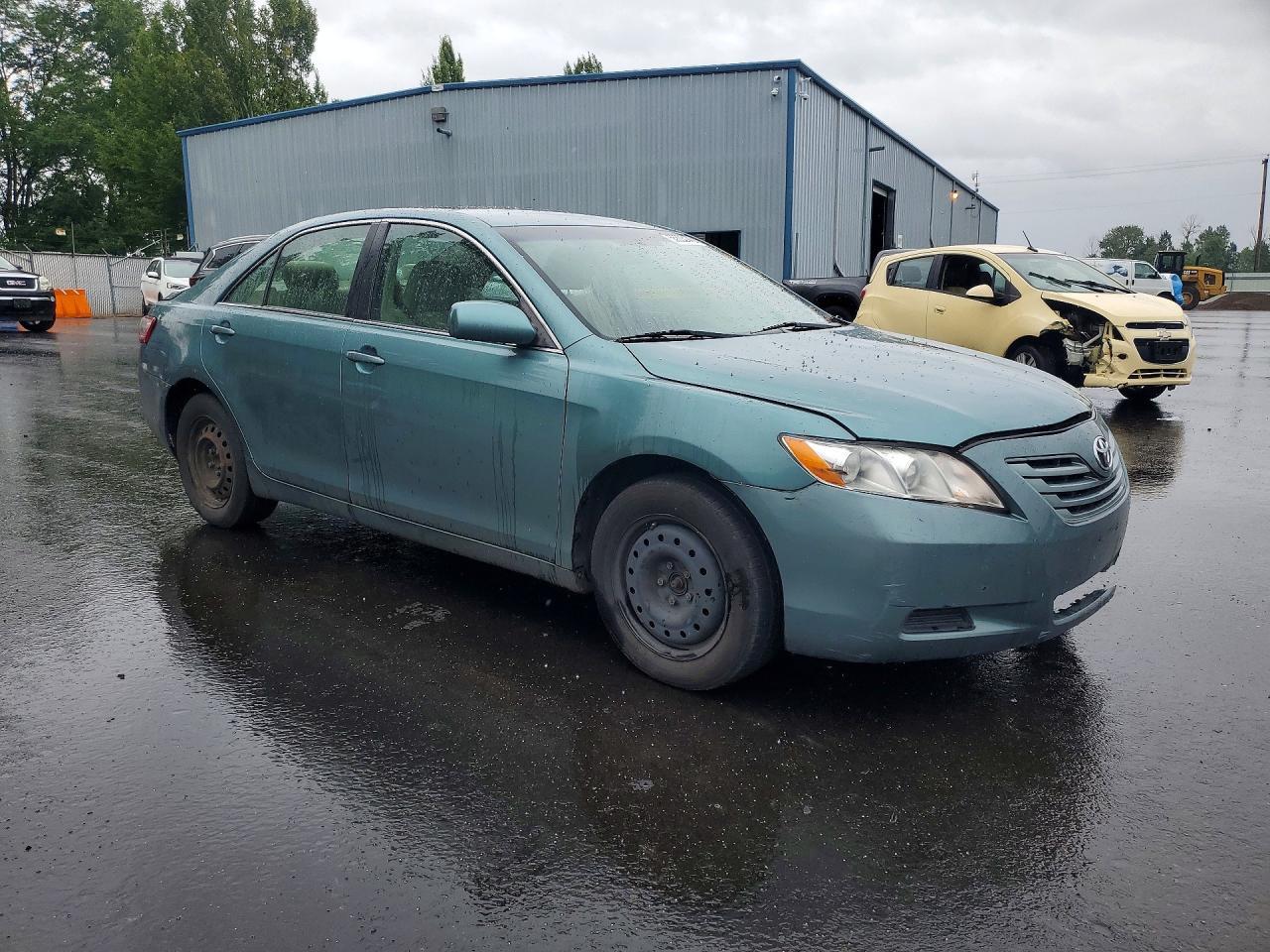 2009 Toyota Camry Le - Фото 4