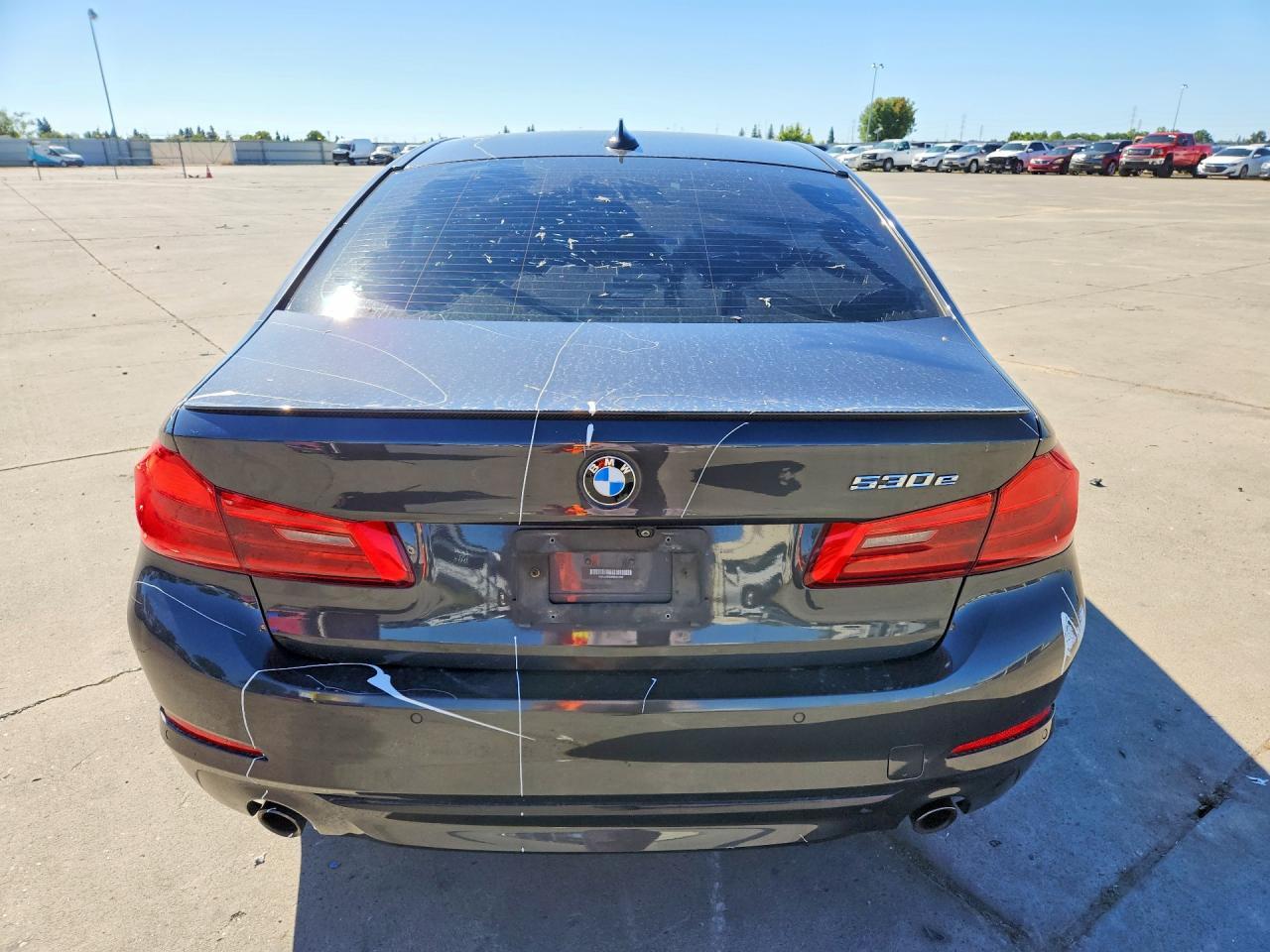 2019 BMW 530E - Фото 6