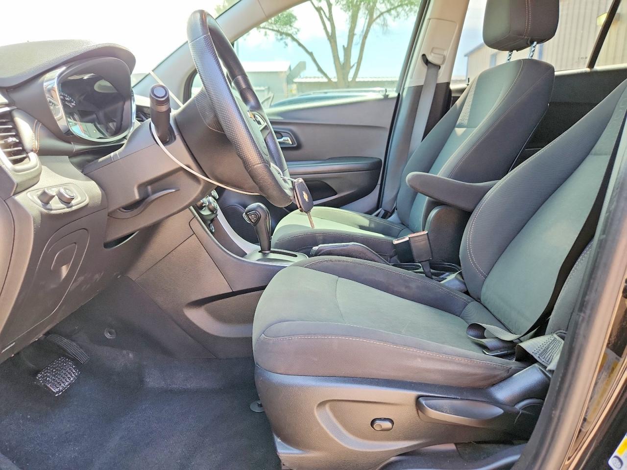 2021 Chevrolet Trax Ls - Image 7