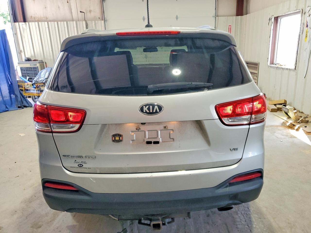 2016 Kia Sorento Lx V6 - Фото 6
