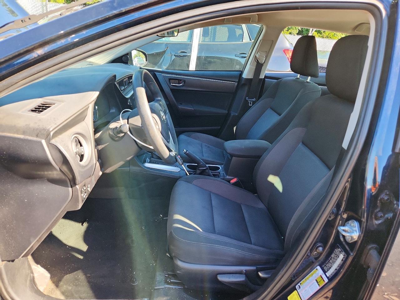 2017 Toyt Corolla - Фото 7