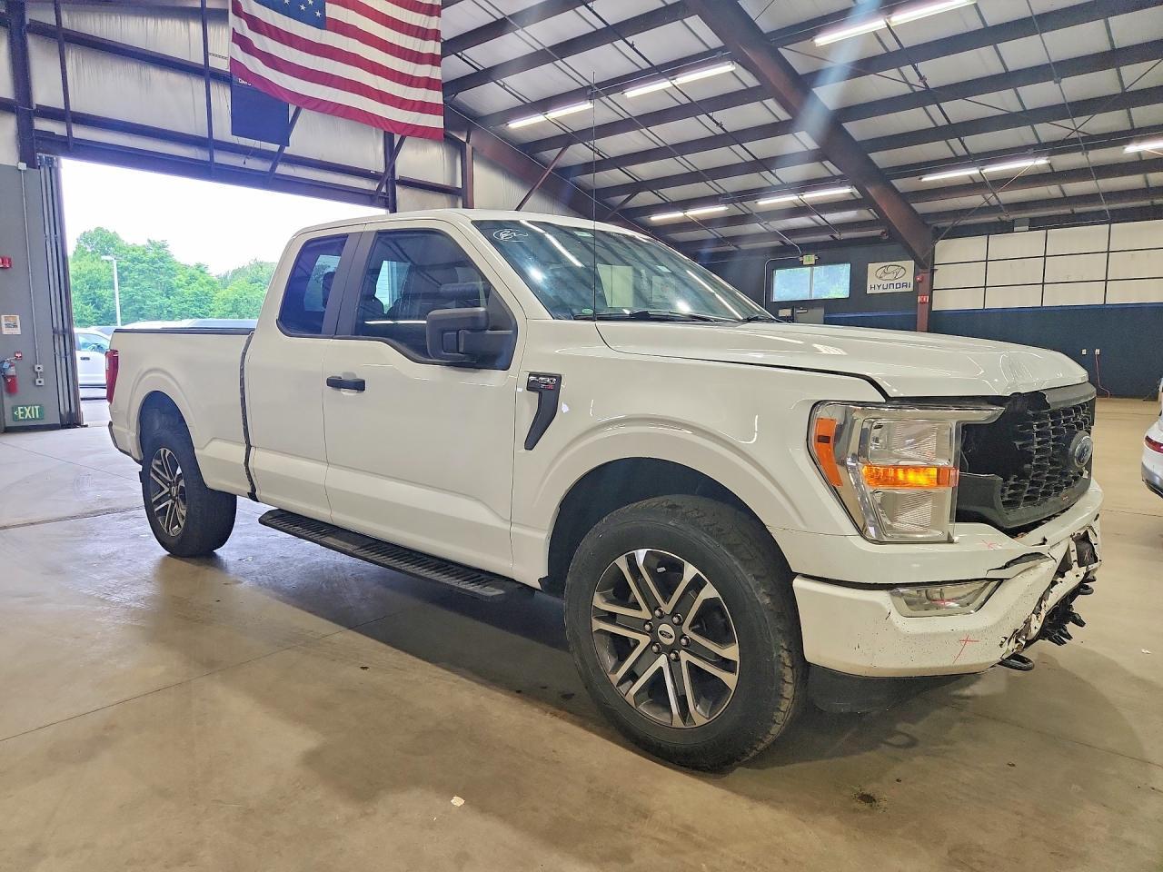 2021 Ford F150 - Фото 4
