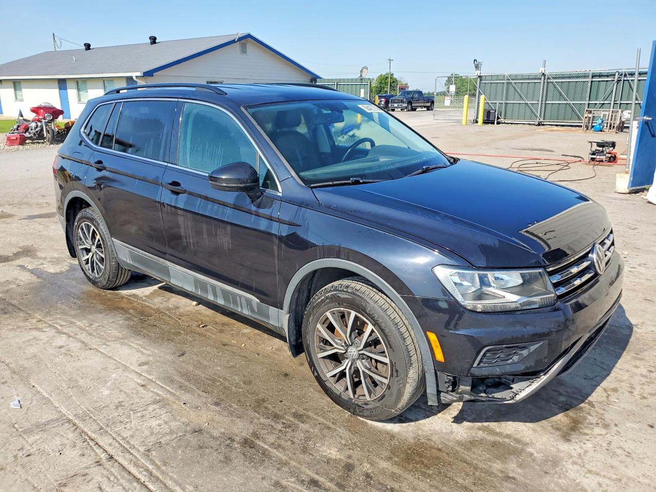 2020 Volkswagen Tiguan Se - Фото 4