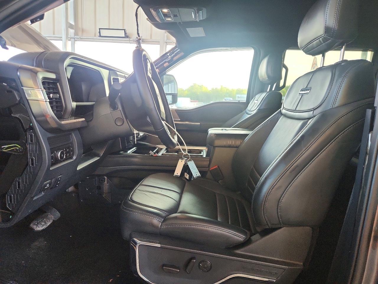 2026 Ford F450 Super Duty - Image 7