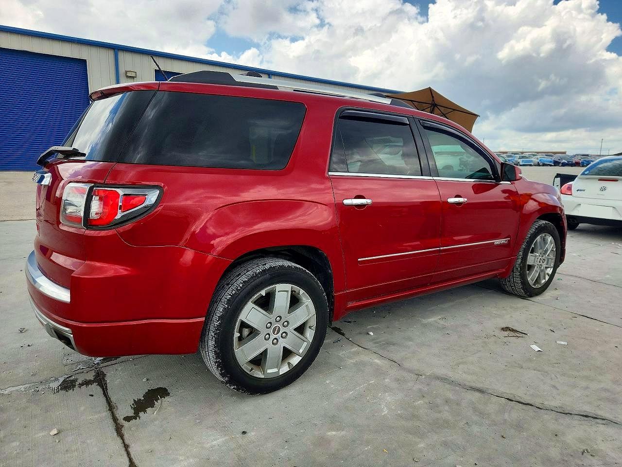 2013 GMC Acadia Denali - Image 3