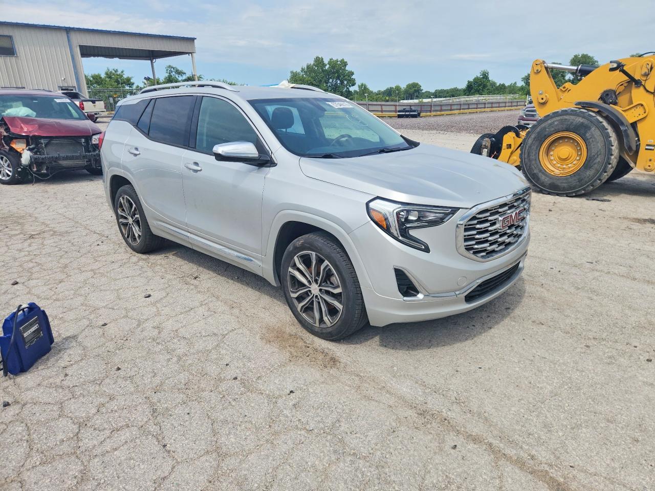 2019 GMC Terrain Denali - Image 4