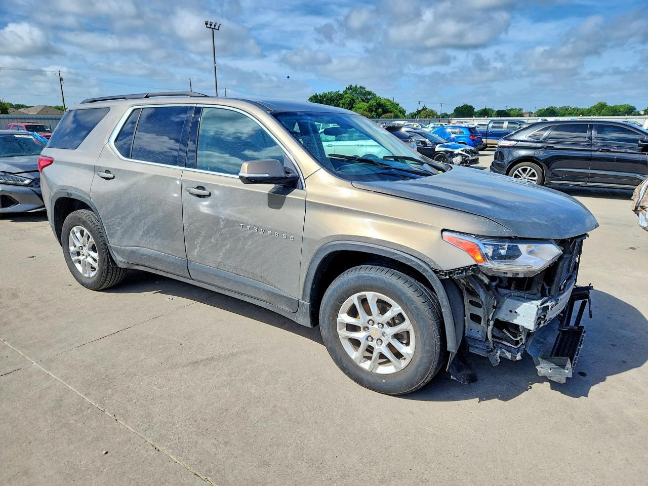 2019 Chevrolet Traverse Lt - Image 4