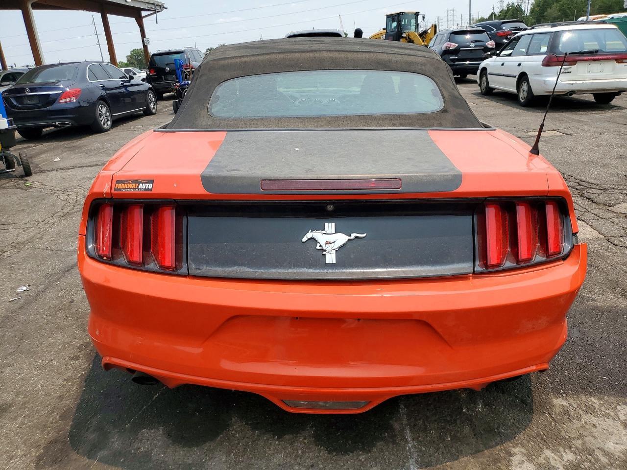 2016 Ford Mustang - Image 6