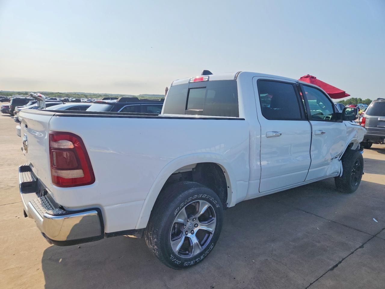 2022 Ram 1500 Laramie - Фото 3