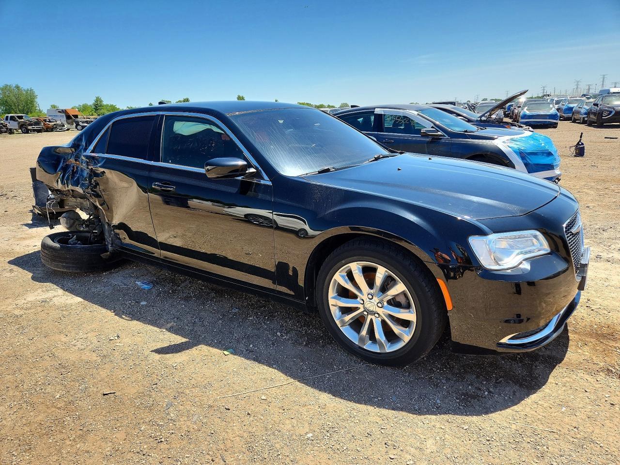 2017 Chrysler 300 Limited - Image 7