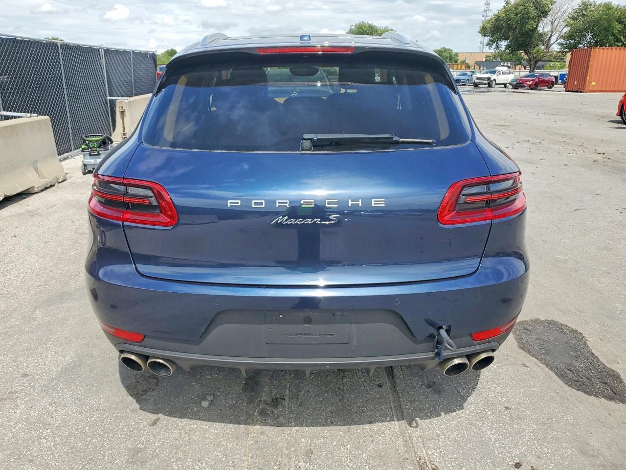 2015 Porsche Macan S - Image 6