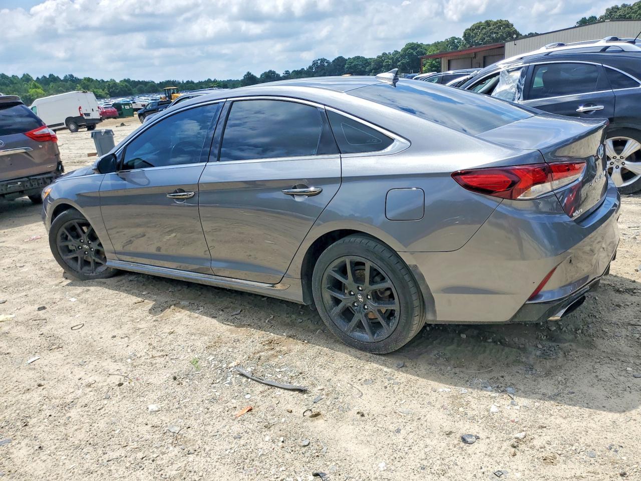 2018 Hyundai Sonata Limited 2.0T - Image 2