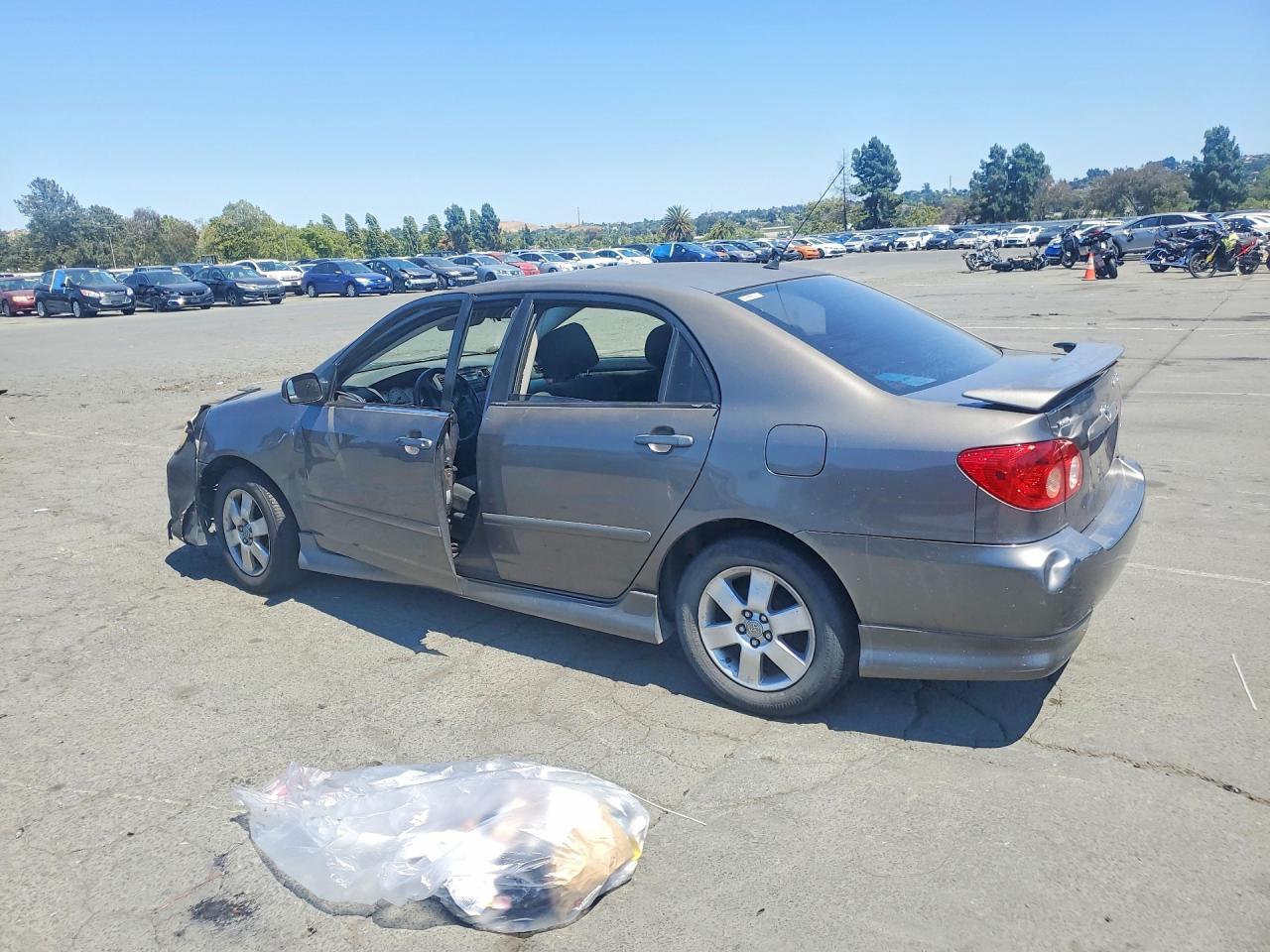 2005 Toyota Coroll - Image 2