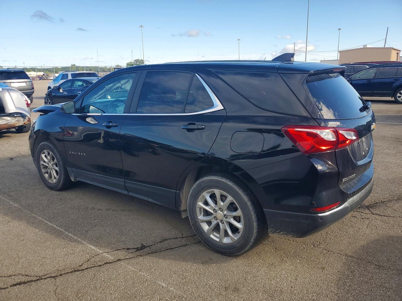 2021 Chevrolet Equinox Lt - Фото 2