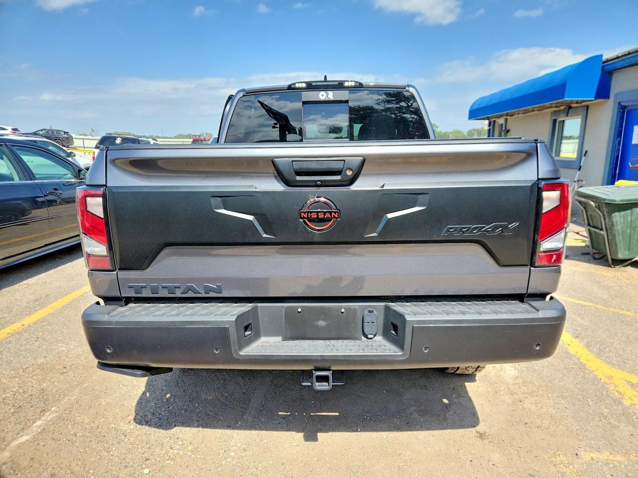 2024 Nissan Titan Pro-4X - Image 6