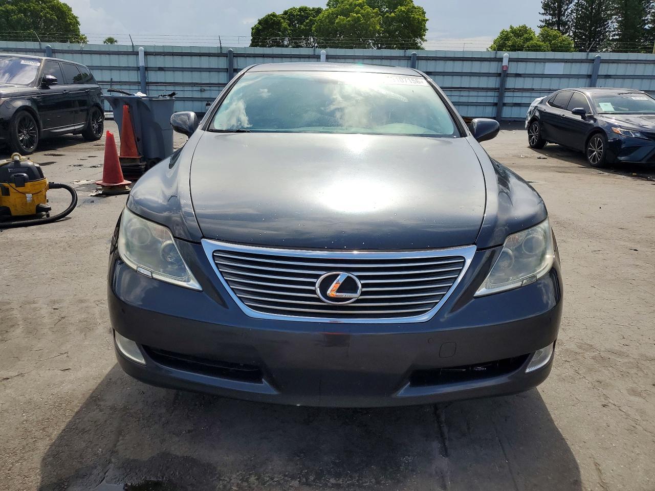 2009 Lexus Ls 460 - Image 5