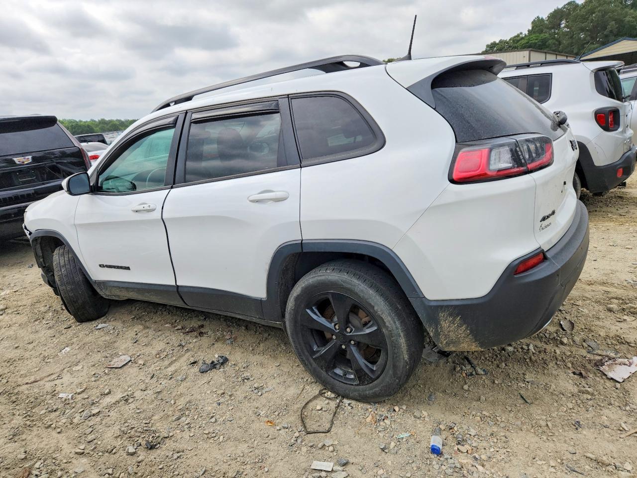 2019 Jeep Cherokee Latitude Plus - Фото 2
