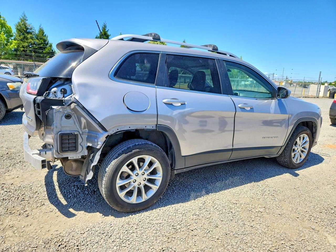 2019 Jeep Cherokee Latitude - Фото 3