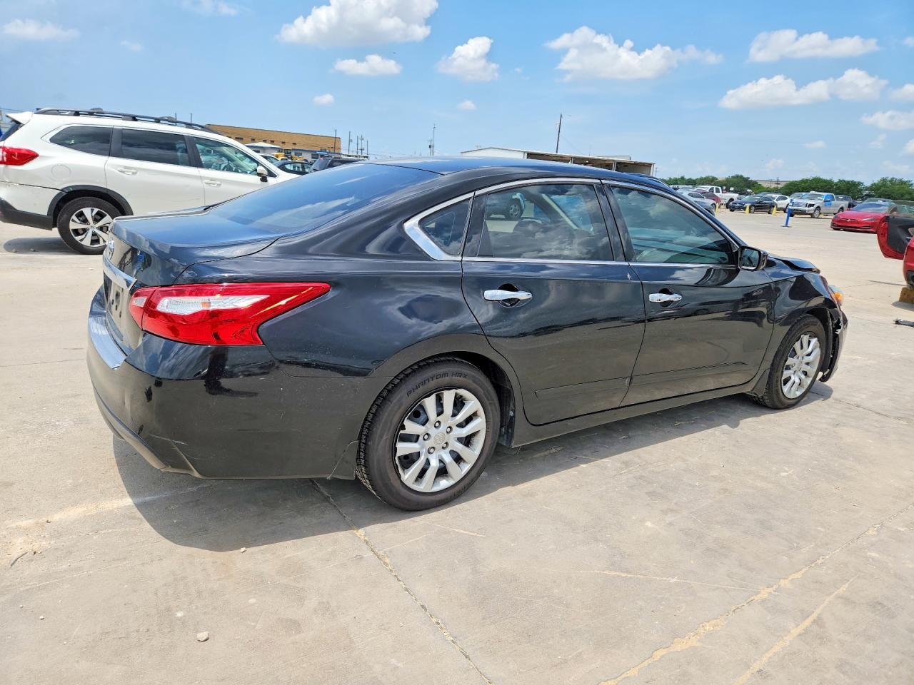 2017 Nissan Altima 2.5 S - Фото 3