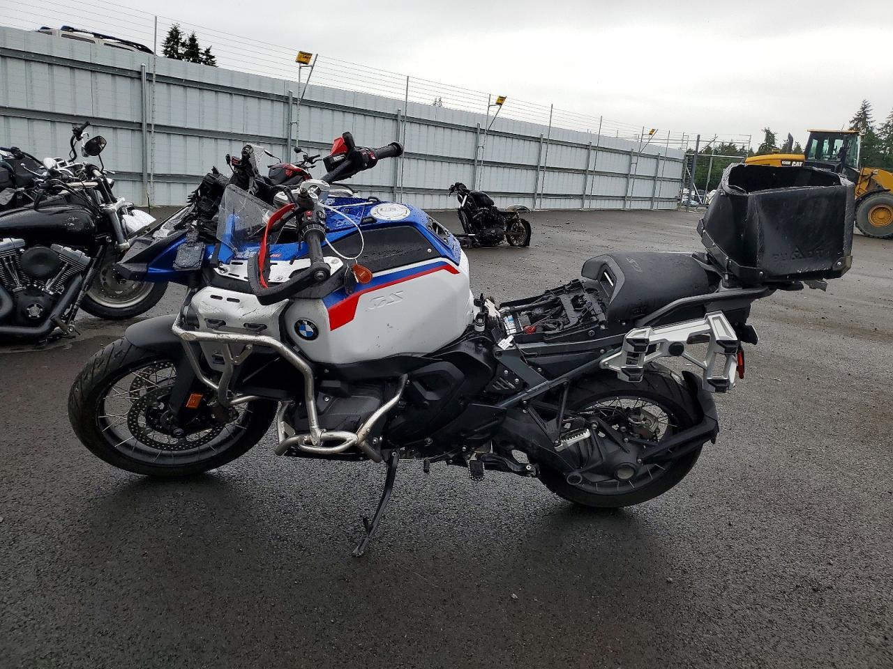2025 BMW R 1300 Gs Adventure - Image 3