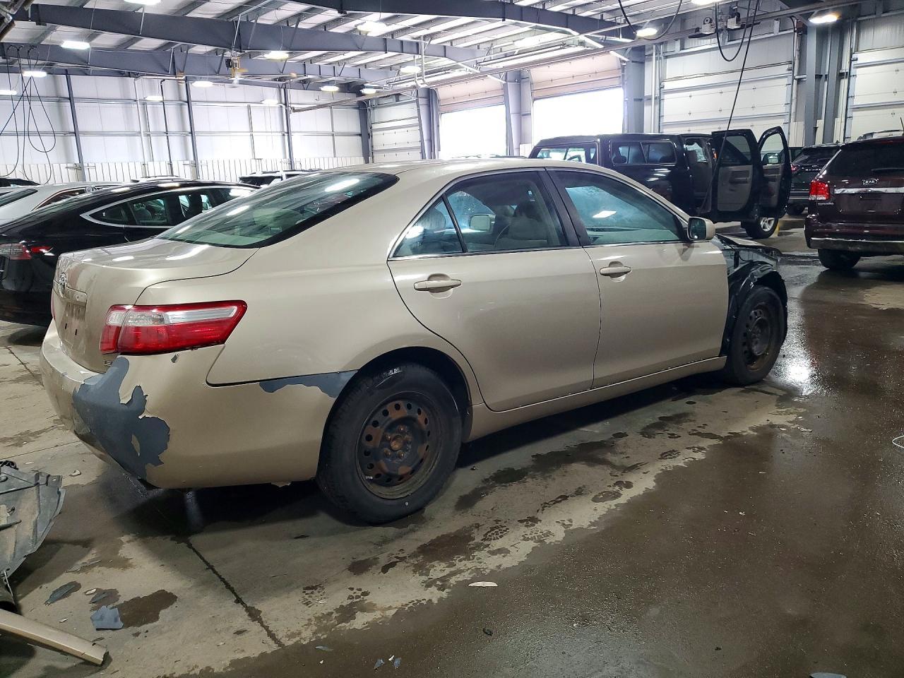 2007 Toyota Camry Le - Фото 3